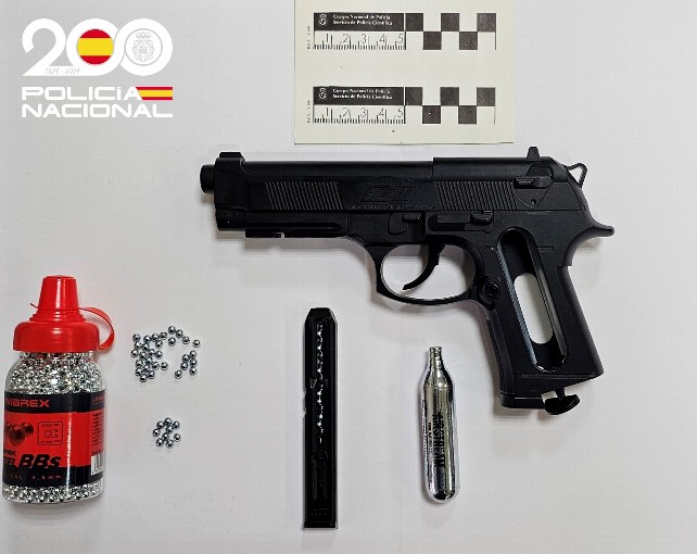 Detenido a un hombre tras atracar una farmacia con una pistola simulada en Burgos